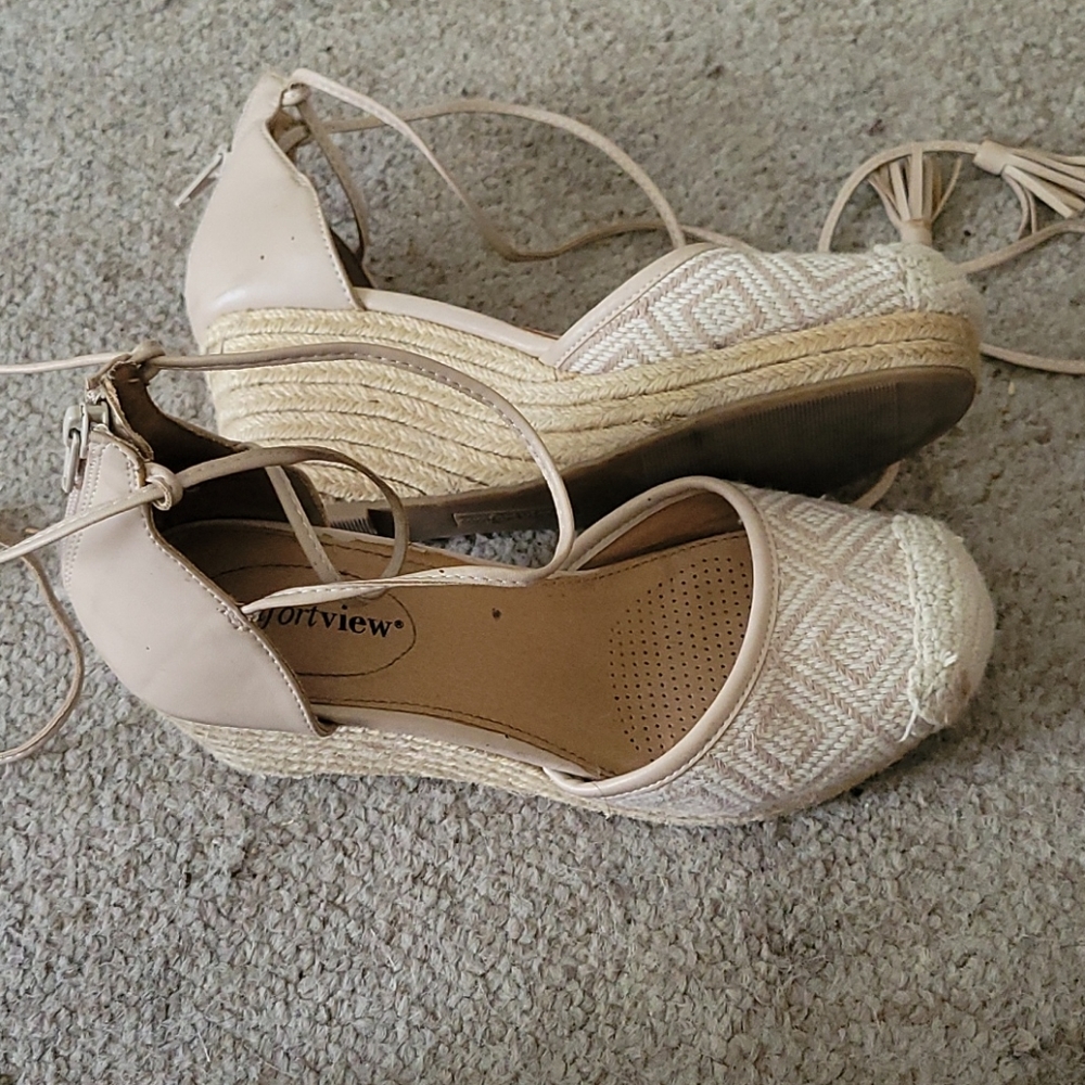 Comfortview lace up wedge shoes